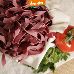 Kuhhorster Rote Bete Bandnudeln aus Dinkelmehl im...