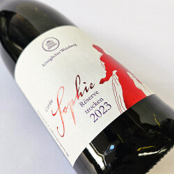 Rotweinflasche der Sorte Cuvee Sophie Reserve von 2023 -...
